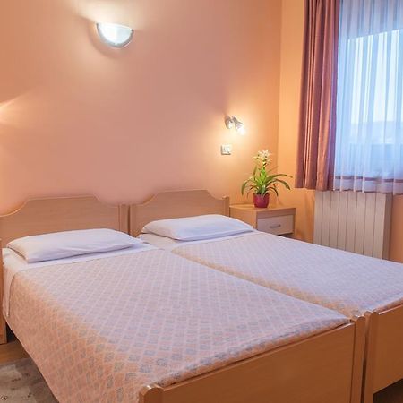 Guest House Danilo-Hisa Primc Илирска-Бистрица Экстерьер фото